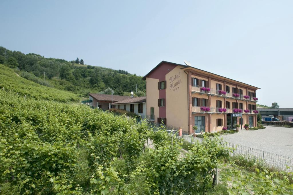 Wine Hotel Munin Канале Экстерьер фото